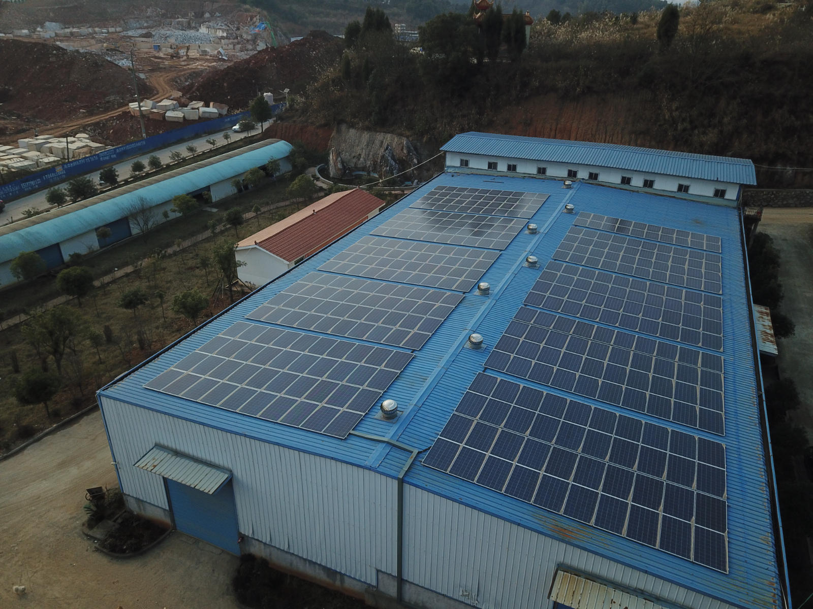 十八大明确提出：“推进能源革命 建设能源强国”